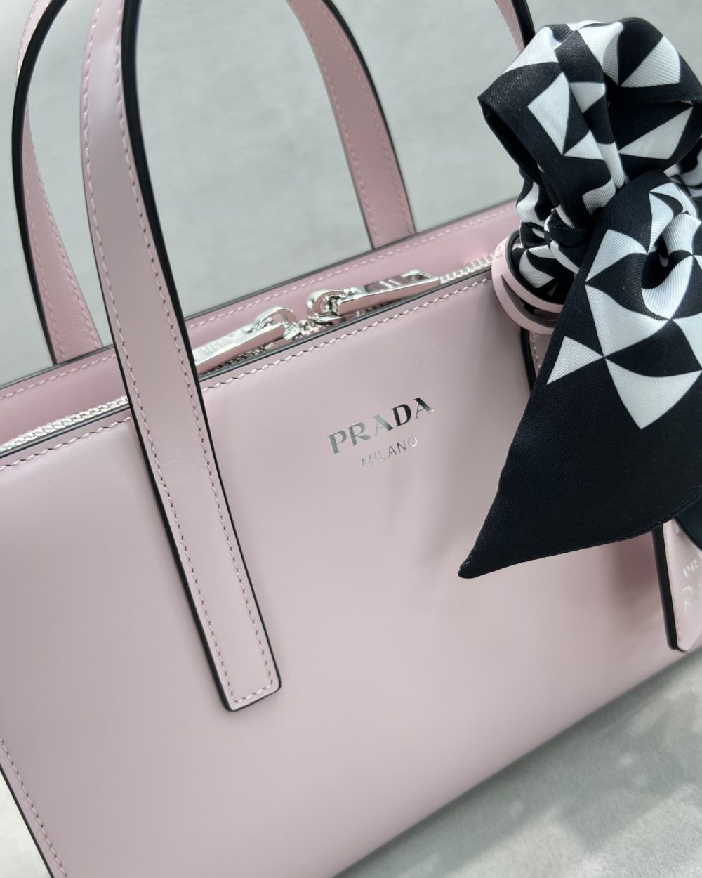 Prada Re-Edition 1995 Brushed Mini Handbag Pink For Women, Women's Bags 8.6in/22cm