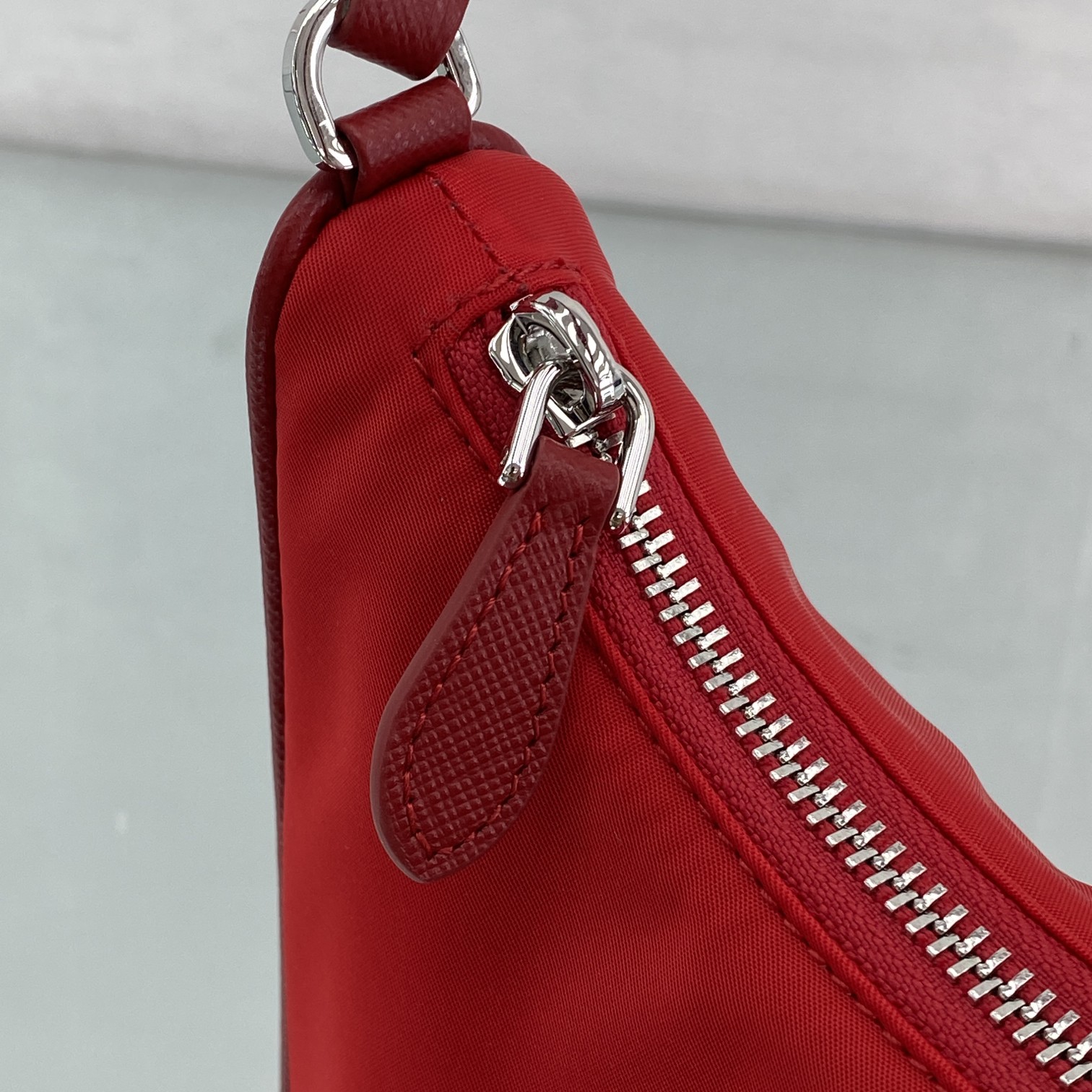 Prada Re-Edition 2005 Re-Nylon Mini Bag Red For Women, Women's Bags 8.6in/22cm - Image 5