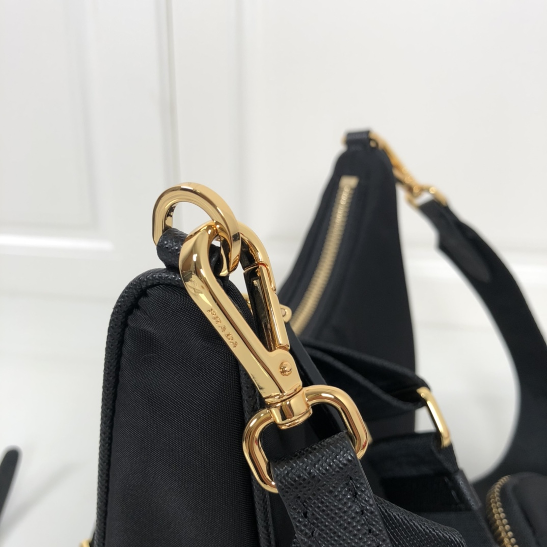 Prada Re-Edition 2005 Saffiano Bag Black For Women, Women's Bags 8.6in/22cm 1BH204_NZV_F0632_V_V2M - Image 3