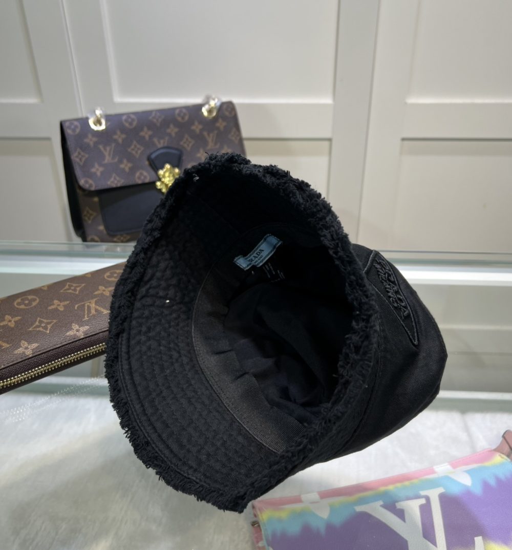Prada Re-Nylon Bucket Hat Black Prada Hat 1HC137_2FMB_F0002