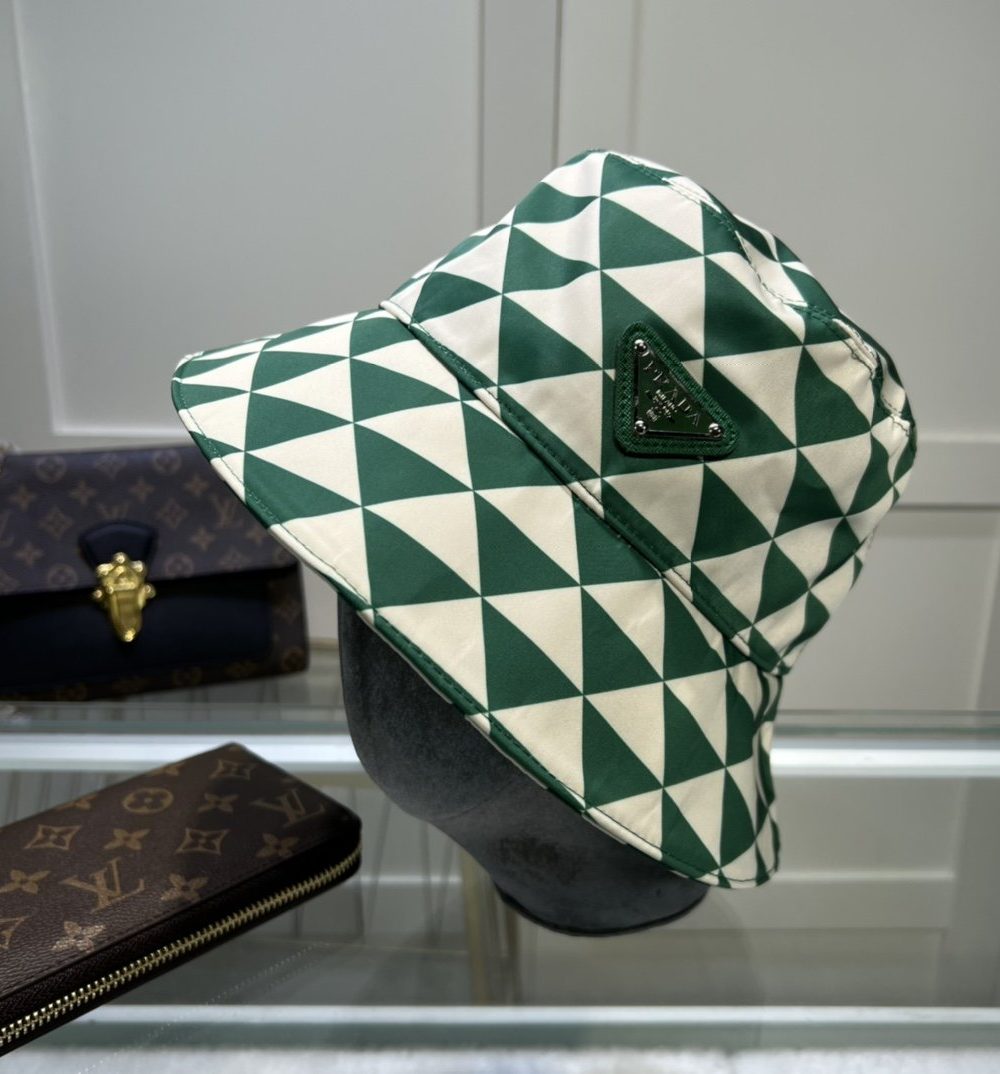 Prada Re-Nylon Bucket Hat Black/White Prada Hat