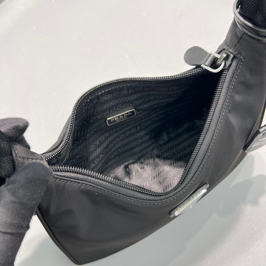 Prada Re-Nylon Re-Edition 2000 Mini-Bag Black For Women, Women's Bags 8.6in/22cm 1NE515_RDH0_F0002 - Image 4