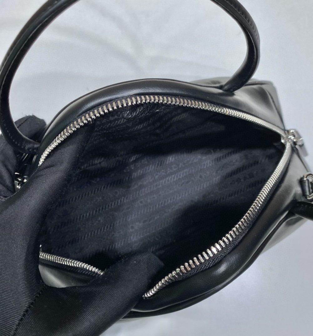 Prada Triangle Bag Black For Women, Women's Bags 9.8in/25cm 1BB082_2BYA_F0002_V_NEO