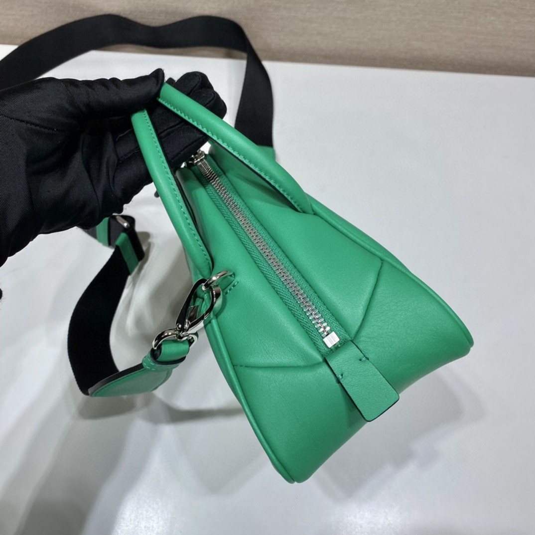 Prada Triangle Bag Green For Women, Women's Bags 9.8in/25cm 1BB082_2BYA_F0458_V_NEO - Image 6