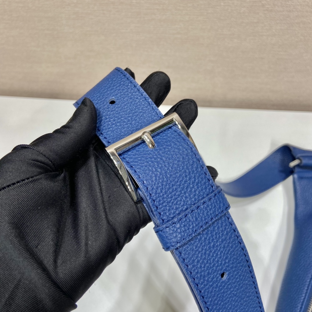 Prada Triangle Pouch Blue For Women, Women's Bags 12.2in/31cm - Image 8