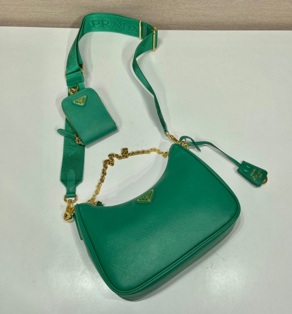 Re-Edition 2005 Saffiano Bag In Green For Women 8.6 in/ 22 cm 1BH204_NZV_F0PCL_V_V2M