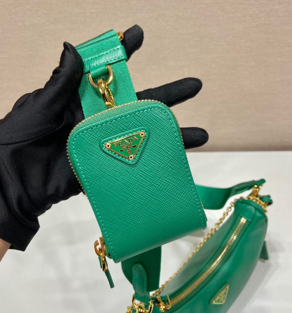 Re-Edition 2005 Saffiano Bag In Green For Women 8.6 in/ 22 cm 1BH204_NZV_F0PCL_V_V2M