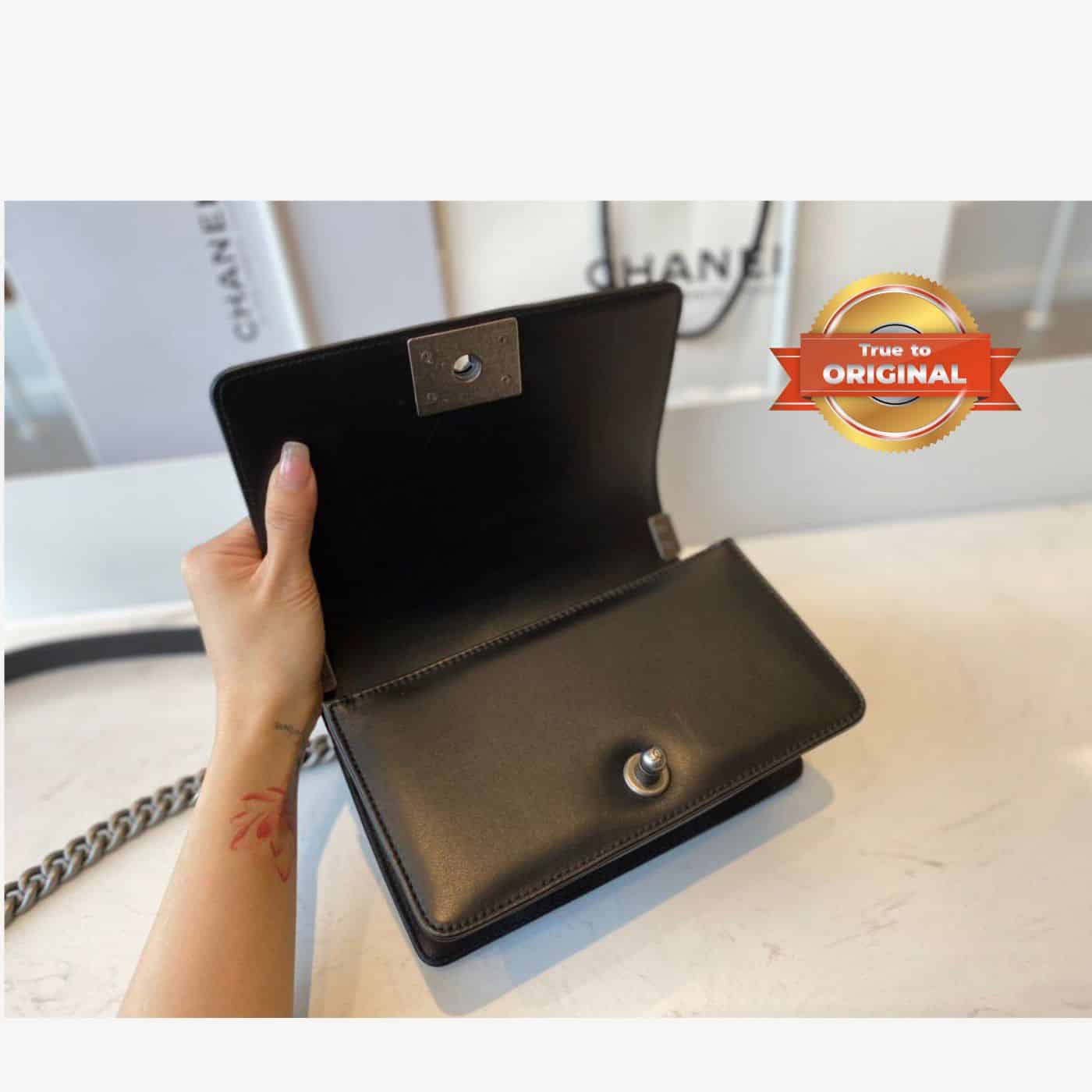 1:1 Replica Chanel Mini Classic Flapbag Black For Women 20cm/7.9 in - Image 2