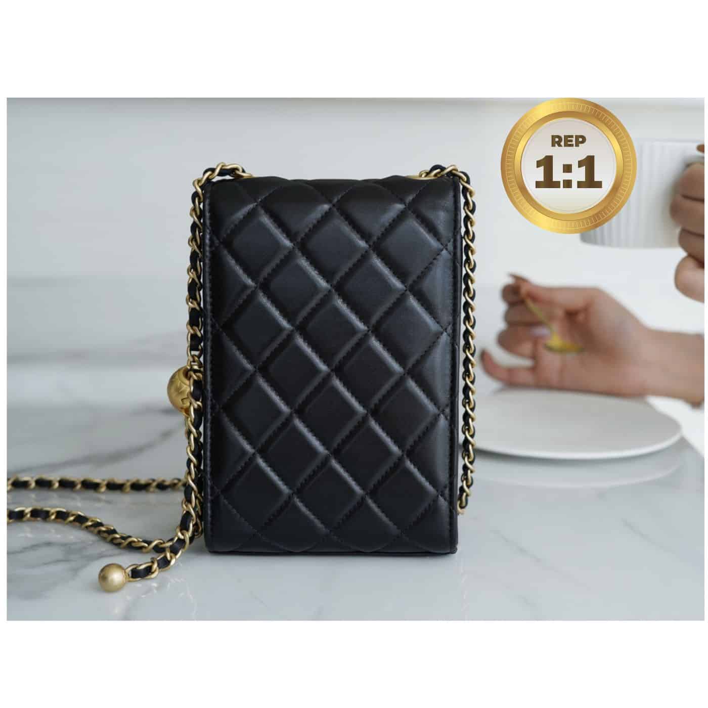 1:1 Replica Chanel Quilted Phone Holder Bag Black For Women 17cm/6.6in - Image 4