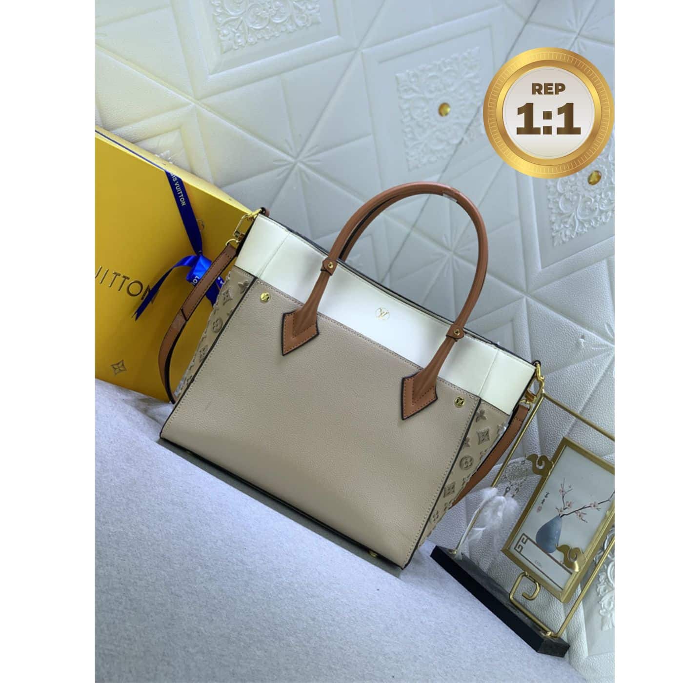 1:1 Replica Louis Vuitton On My Side MM Tote Bag Grey For Women 12in/31cm M53825 - Image 8