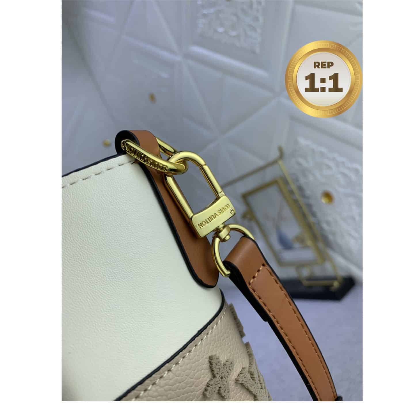 1:1 Replica Louis Vuitton On My Side MM Tote Bag Grey For Women 12in/31cm M53825 - Image 3