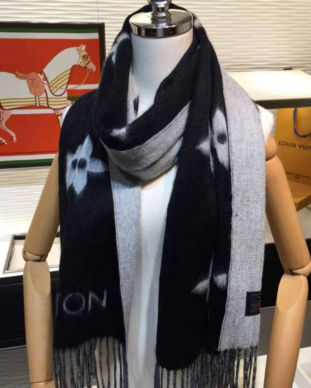 Reykjavik Scarf Black For Women M71040