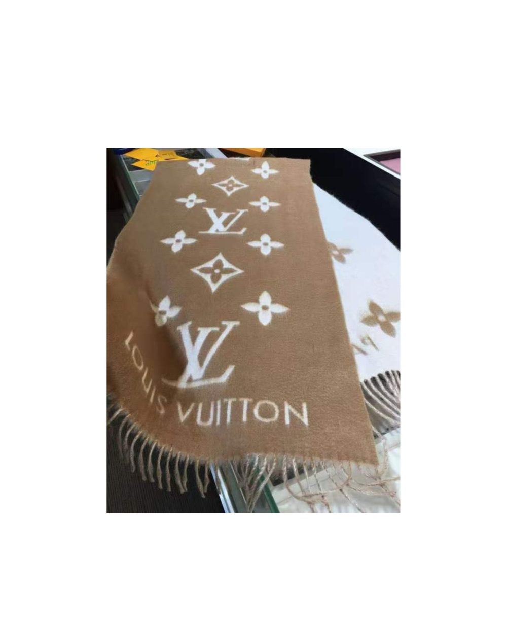 Reykjavik Scarf Brown For Women M76067 