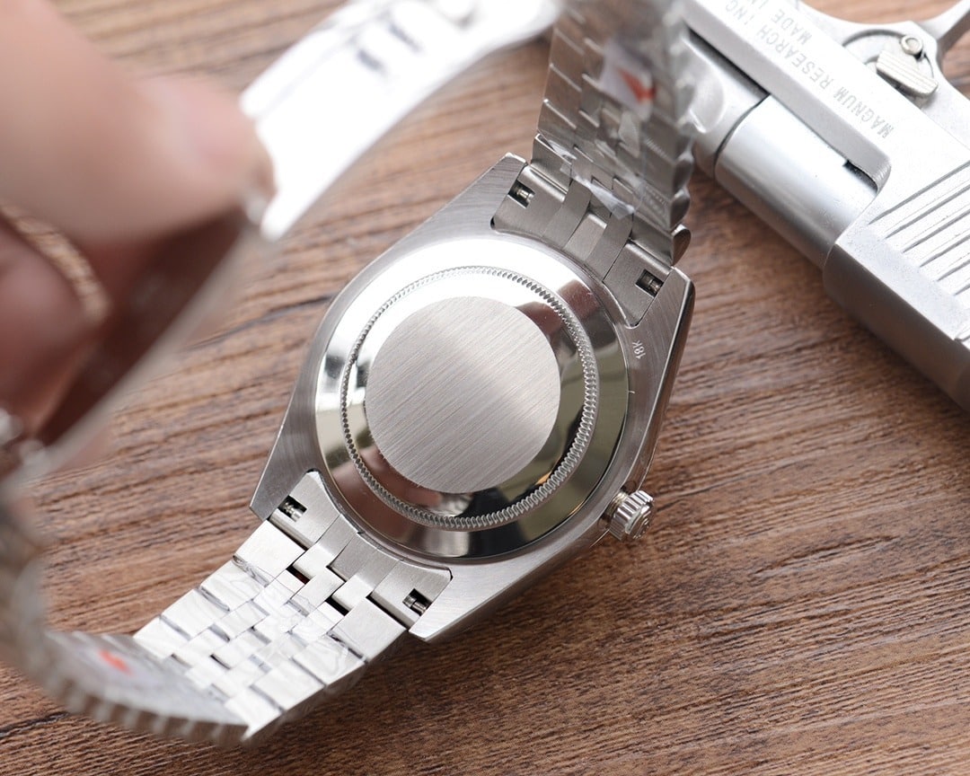 Rolex Datejust 41 Silver Toned For Men 79174 - Image 4