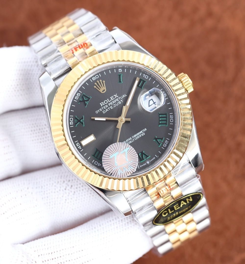 Rolex Datejust 41mm Oyster Perpetual Silver Toned For Men 116333