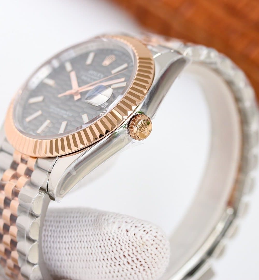 Rolex Datejust 41mm Oyster Perpetual Silver Toned For Men 126331