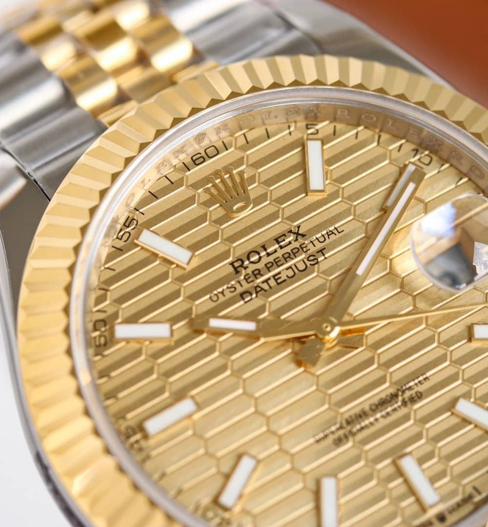 Rolex Datejust 41mm Oyster Perpetual Silver Toned For Men 126333