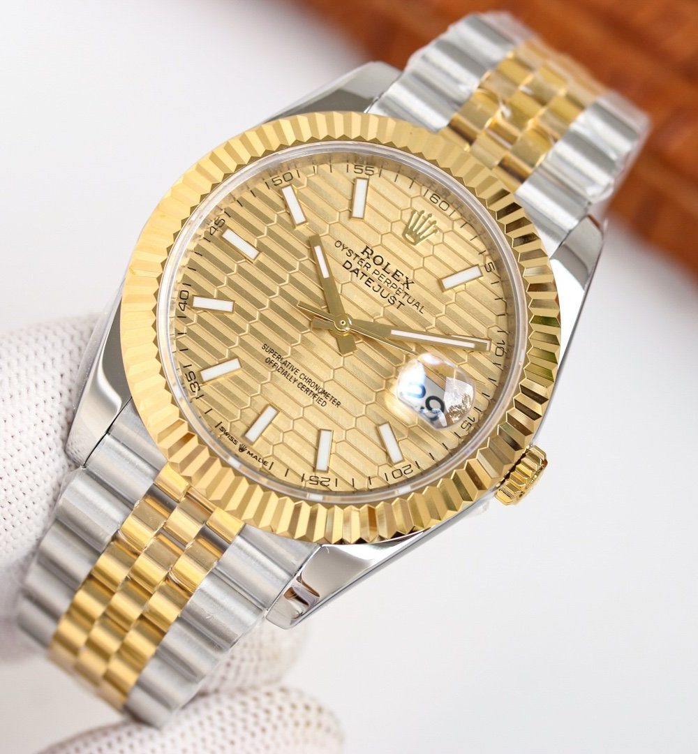 Rolex Datejust 41mm Oyster Perpetual Silver Toned For Men 126333