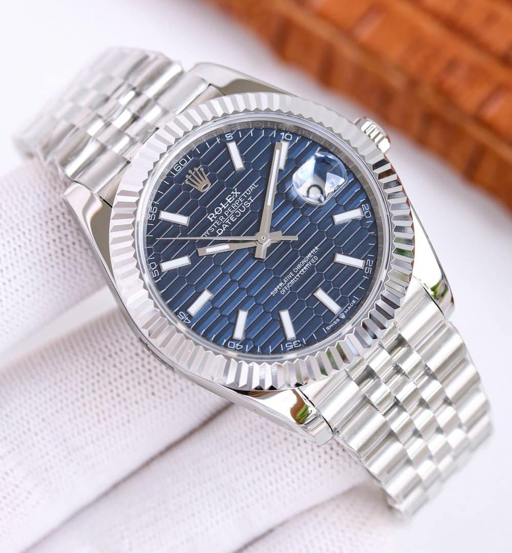 Rolex Datejust 41mm Oyster Perpetual Silver Toned For Men 126334