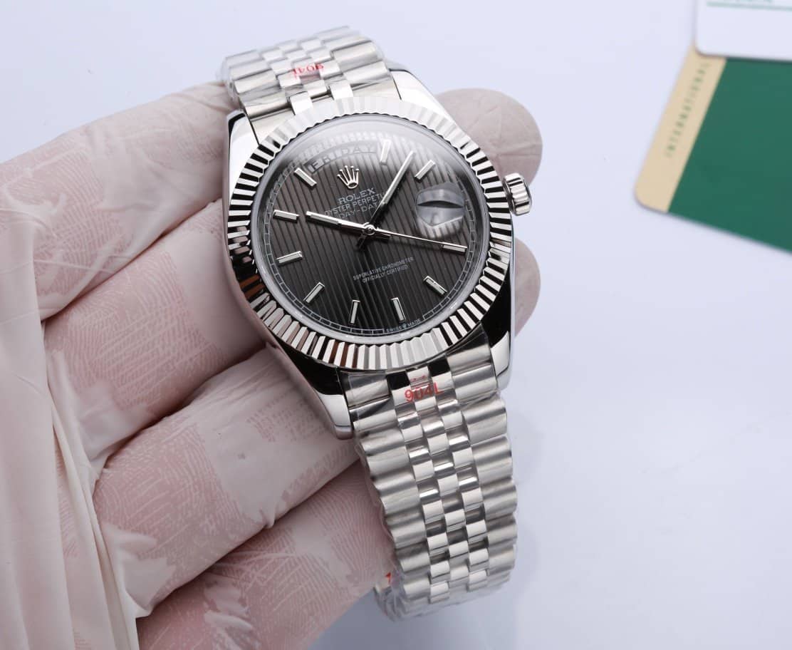 Rolex Datejust 41mm Oyster Perpetual Silver Toned For Men