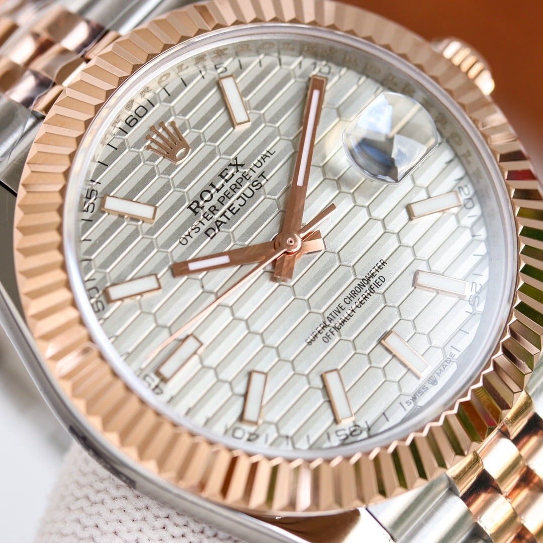 Rolex Datejust 41mm Oyster Perpetual Silver Toned For Men - Image 5