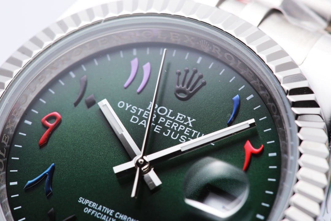 Rolex Datejust 41mm Oyster Perpetual Silver Toned For Men - Image 3