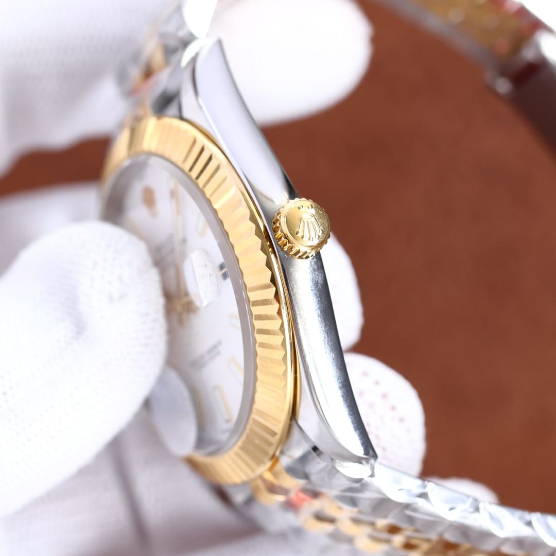 Rolex Datejust 41mm Oyster Perpetual Silver Toned For Men - Image 2