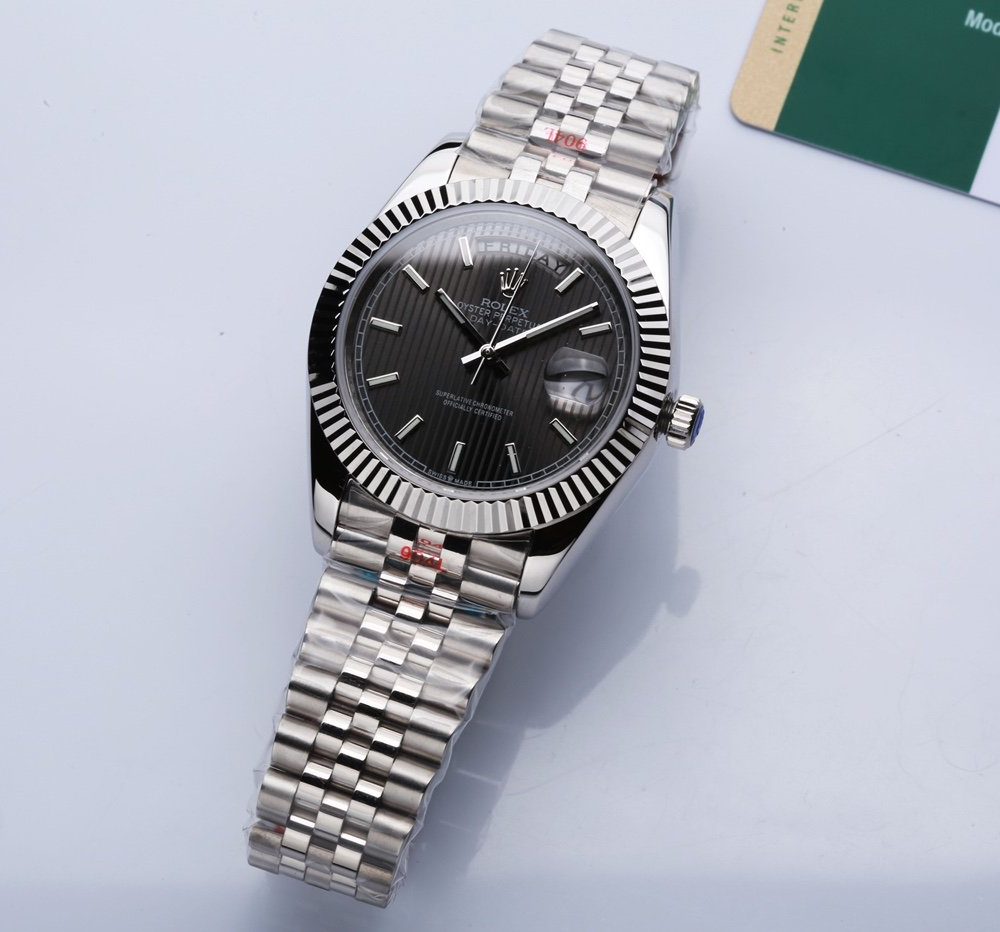 Rolex Datejust 41mm Oyster Perpetual Silver Toned For Men