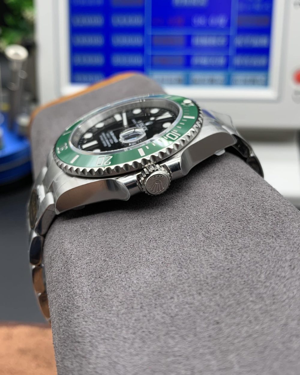 Rolex Submariner Date 41mm Gold Toned For Men 126610LV