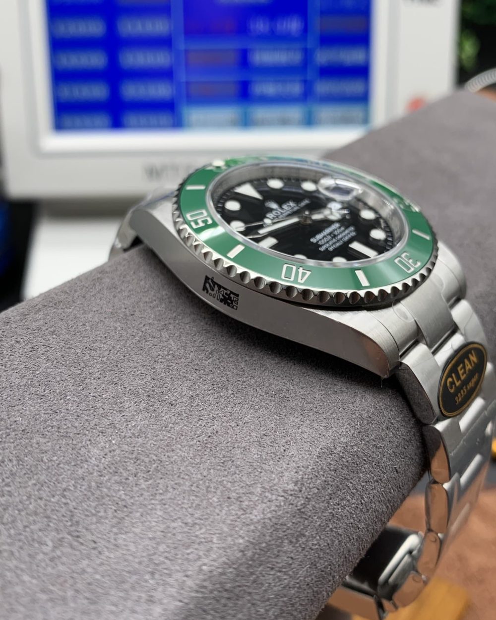 Rolex Submariner Date 41mm Gold Toned For Men 126610LV