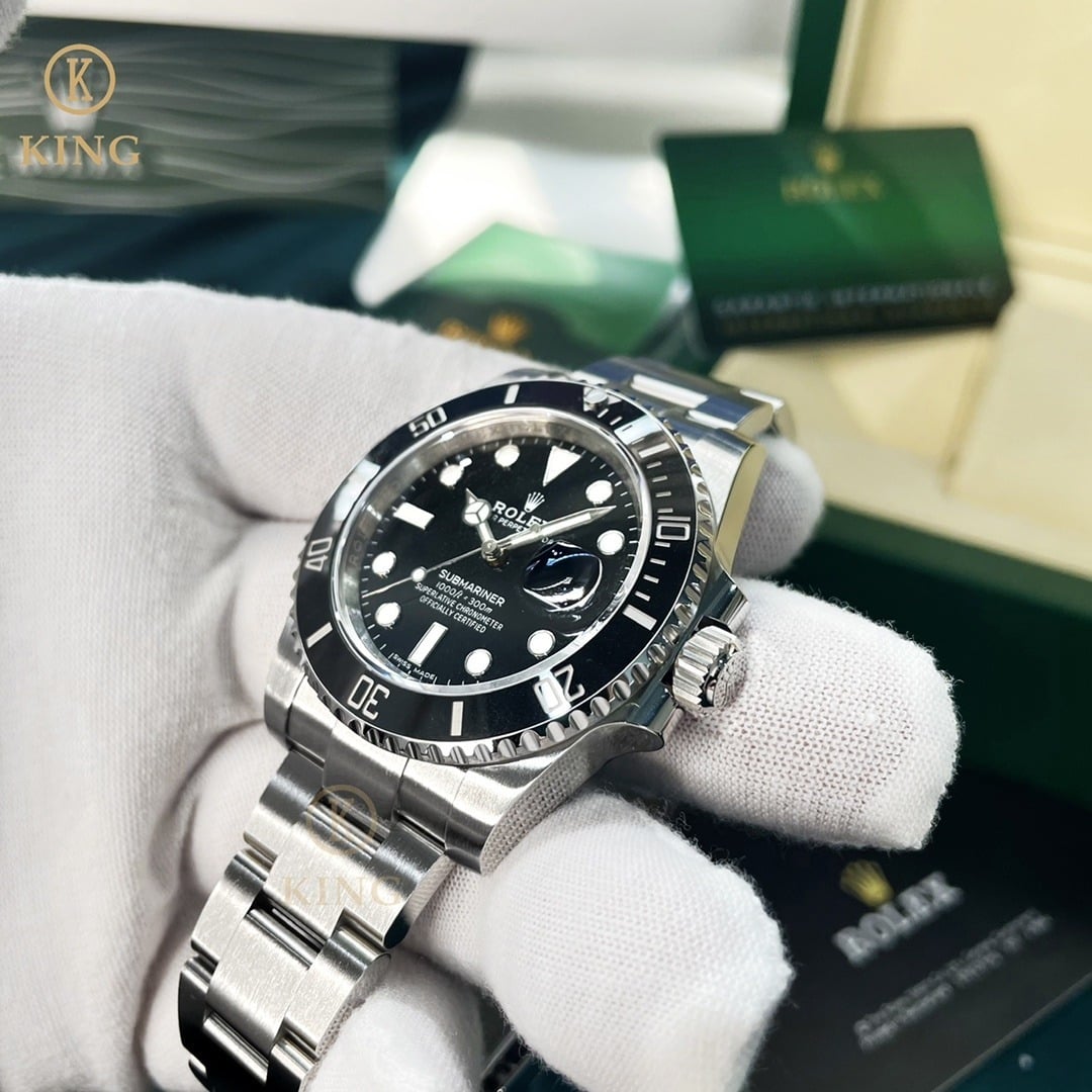 Rolex Submariner Date 41mm Silver Toned For Men 126610LN - Image 3