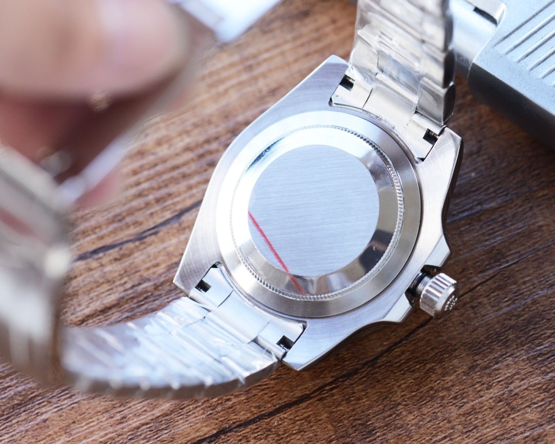 Rolex Submariner Date 41mm Silver Toned For Men 126610LN - Image 2