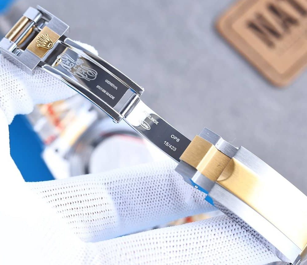 Rolex Submariner Date 41mm Silver Toned For Men 126613LB