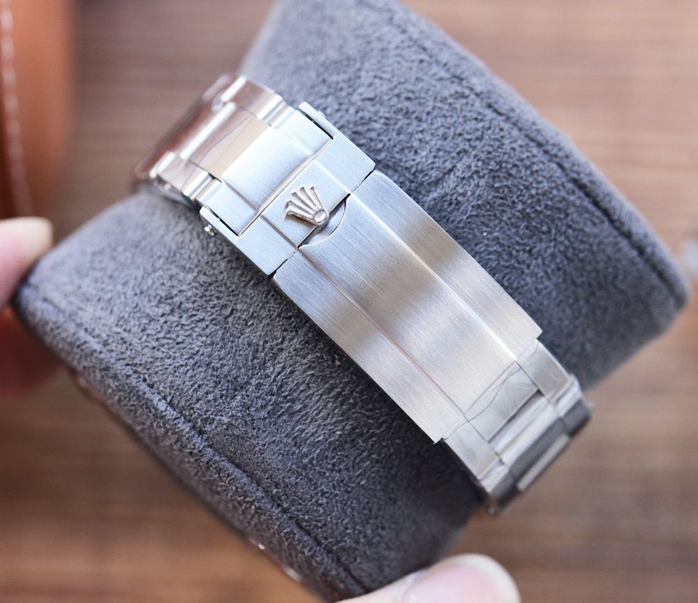 Rolex Submariner Date 41mm Silver Toned For Men