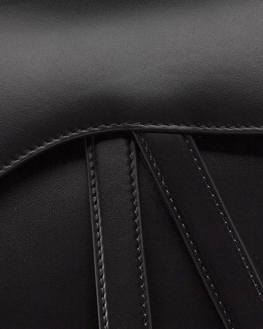 1:1 Replica Saddle Bag With Strap Black Smooth For Women M0455CWGC_M900 10in/25.4cm