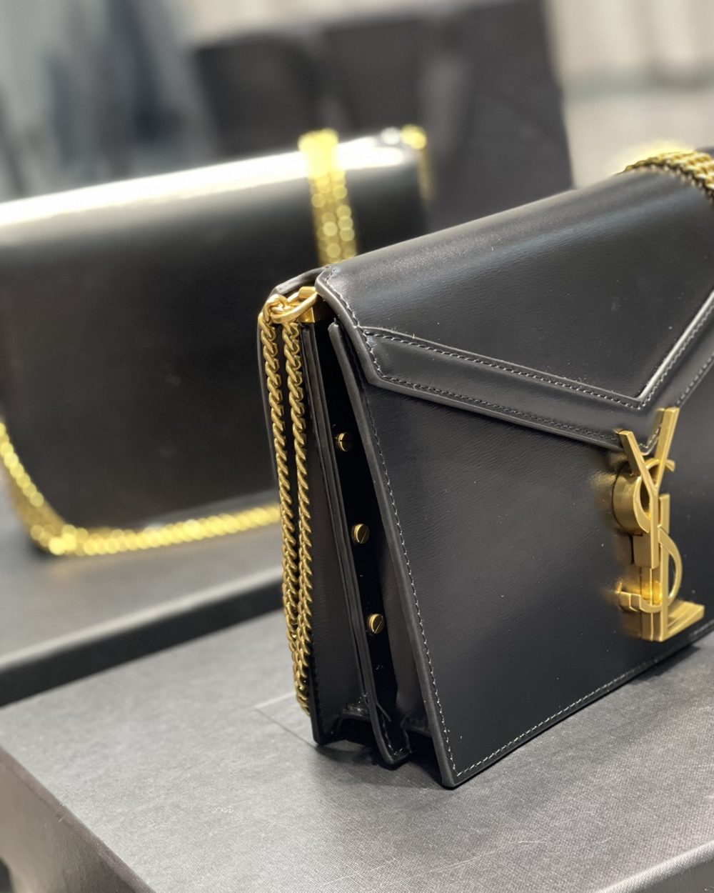 [REP 1:1] Saint Laurent Cassandra Medium Chain Bag Black In Grain De Poudre Embossed For Women 8.6in/22cm YSL 5327500SXSW1000