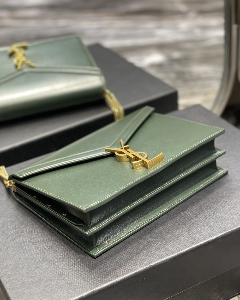 [REP 1:1] Saint Laurent Cassandra Medium Chain Bag In Grain De Poudre Embossed 22cm