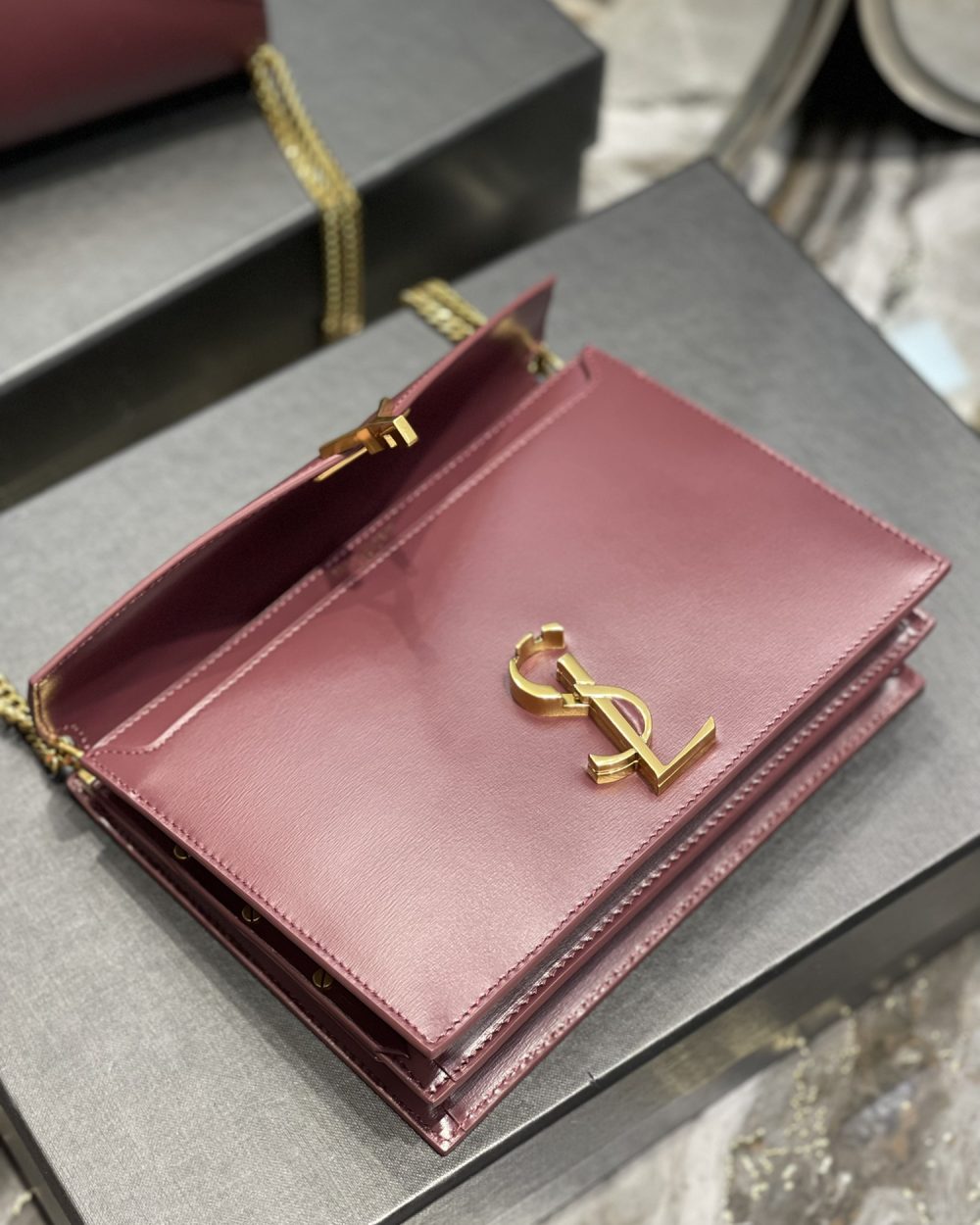 [REP 1:1] Saint Laurent Cassandra Medium Chain Bag Rouge Opyum In Grain De Poudre Embossed For Women 8.6in/22cm YSL 532750BOW0W6008
