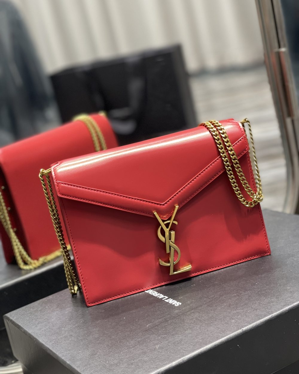 [REP 1:1] Saint Laurent Cassandra Medium Chain Bag Rouge Opyum In Grain De Poudre Embossed For Women 8.6in/22cm YSL 532750BOW0W6008
