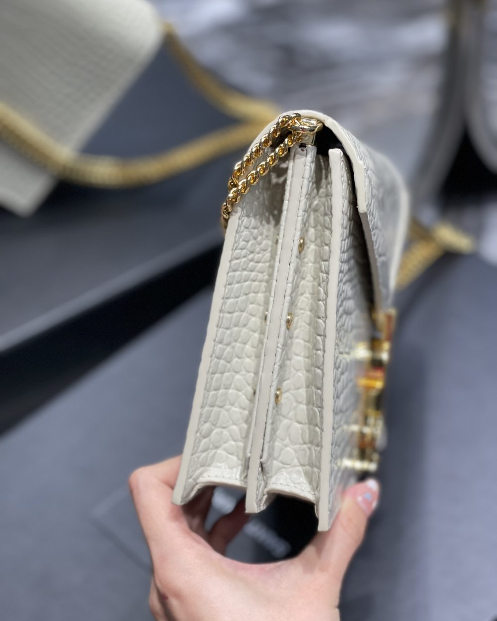 [REP 1:1] Saint Laurent Cassandra Medium Chain Bag White In Grain De Poudre Embossed For Women 8.6in/22cm YSL