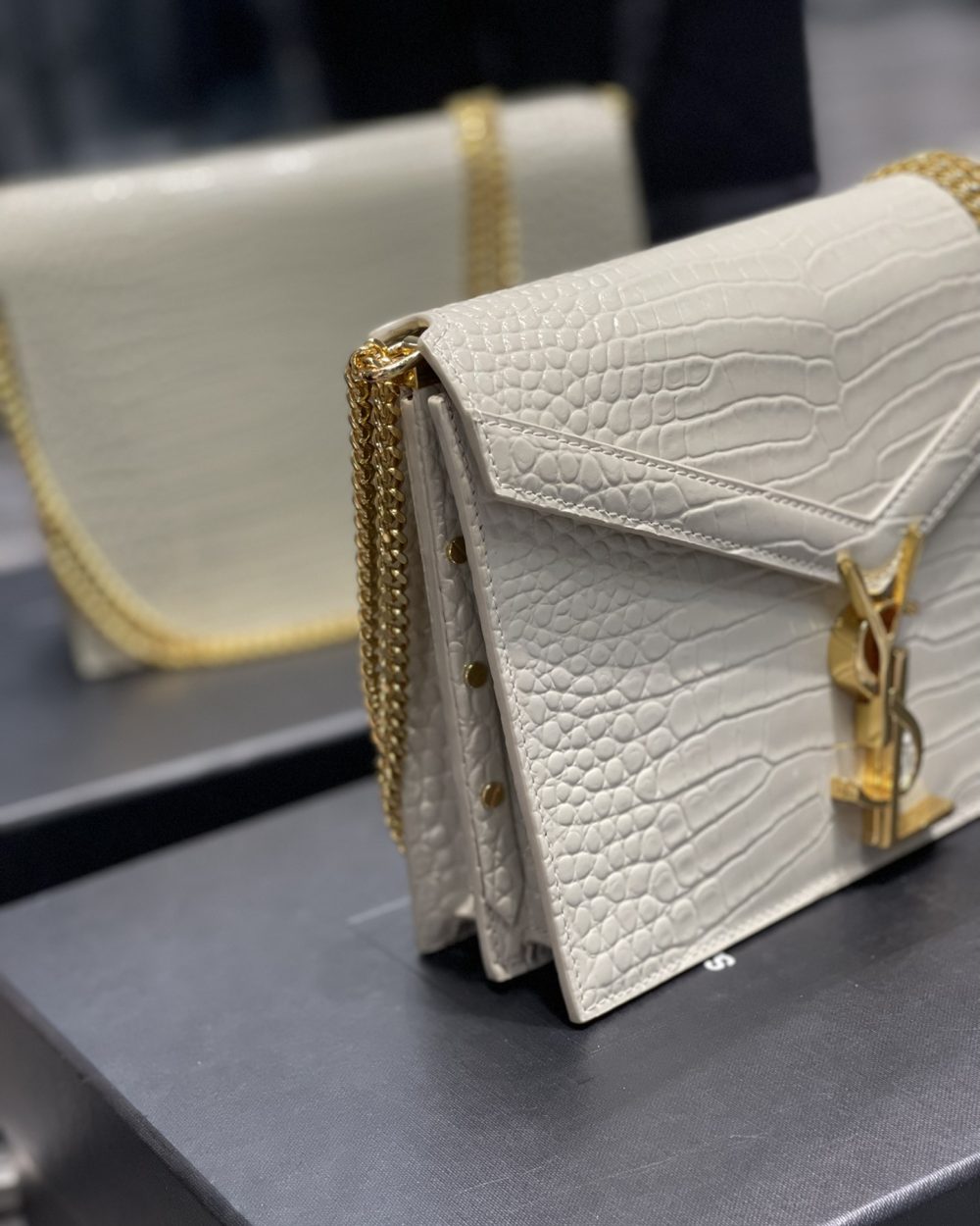 [REP 1:1] Saint Laurent Cassandra Medium Chain Bag White In Grain De Poudre Embossed For Women 8.6in/22cm YSL