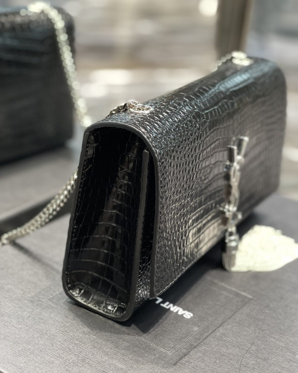 [REP 1:1] Saint Laurent Kata Medium Chain Bag Black With Tassel For Women 9.4in/24cm YSL 354119DND0N1000