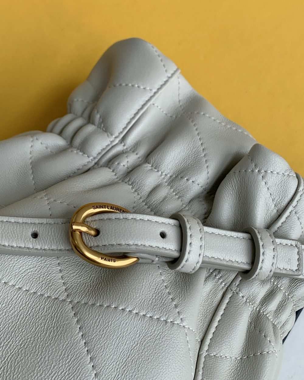 [REP 1:1] Saint Laurent Le Maillon Hook Bucket Bag White For Women, Women's Bags 10.6in/27cm YSL  686310AAAJK9207