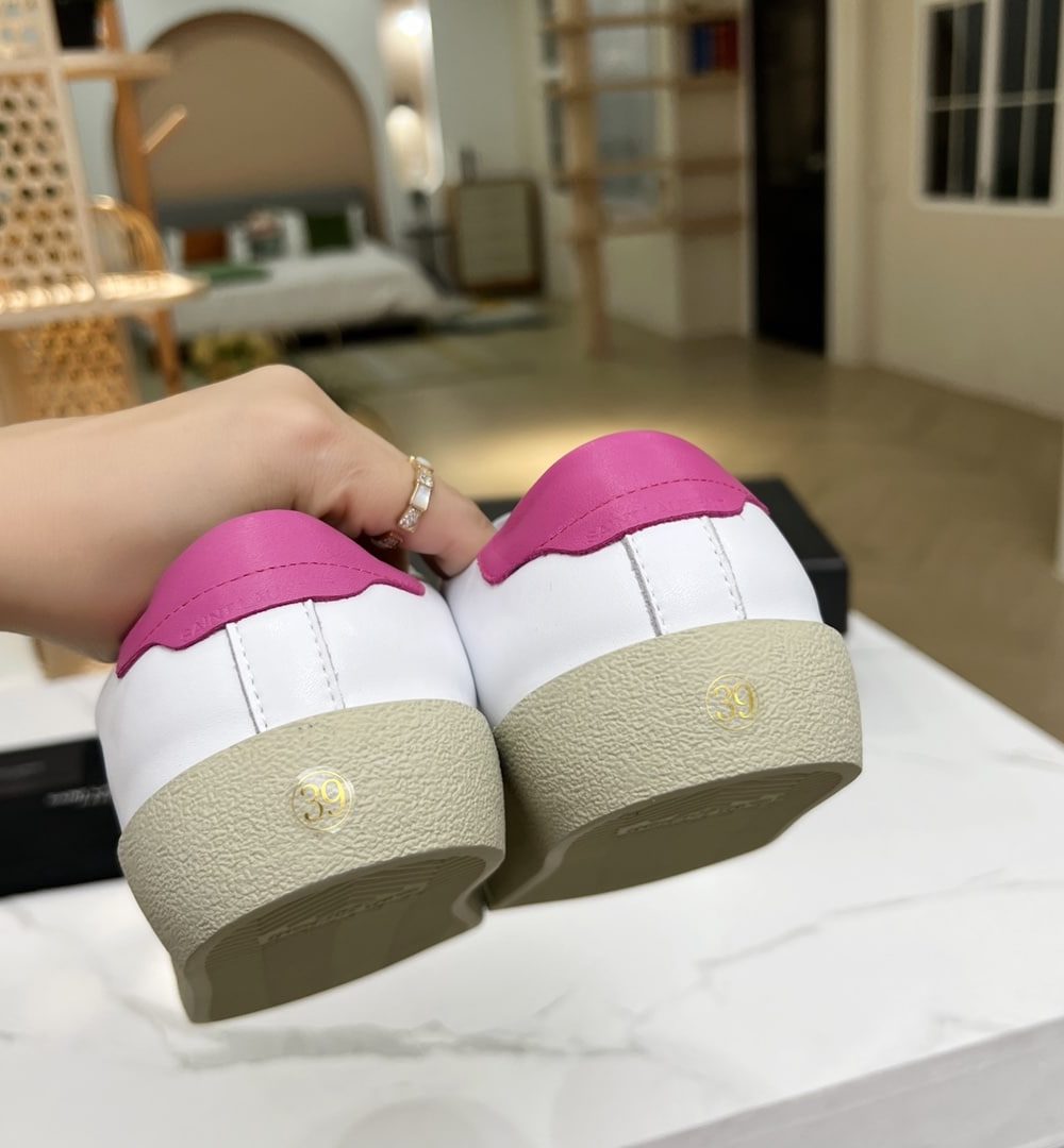 Saint Laurent Women's Court Classic Sl/06 Embroidered Sneakers Pink For Women YSL