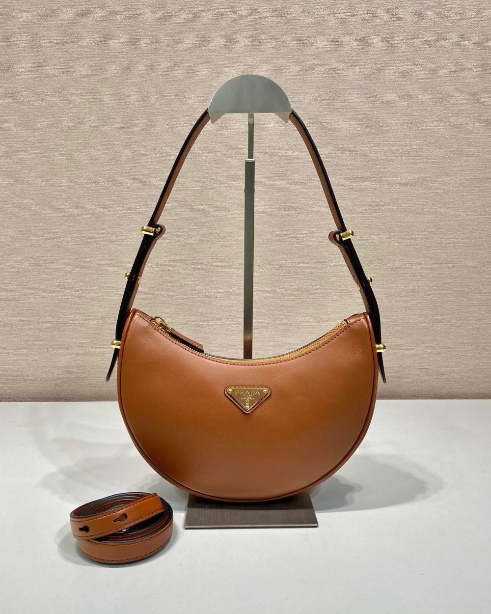 Shoulder Bag In Brown For Women 8.8in/ 22.5cm 1BC194_ASK_F0XUG_V_HOO