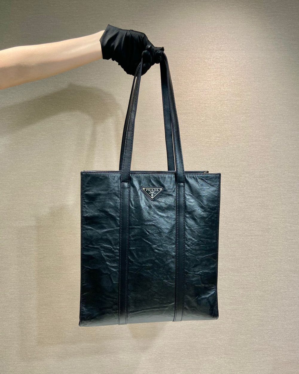 Small Antiqued Nappa Tote Bag In Pink/Black For Women 12.9 in/ 33cm 1BG459_UVL_F0E18_V_OOO