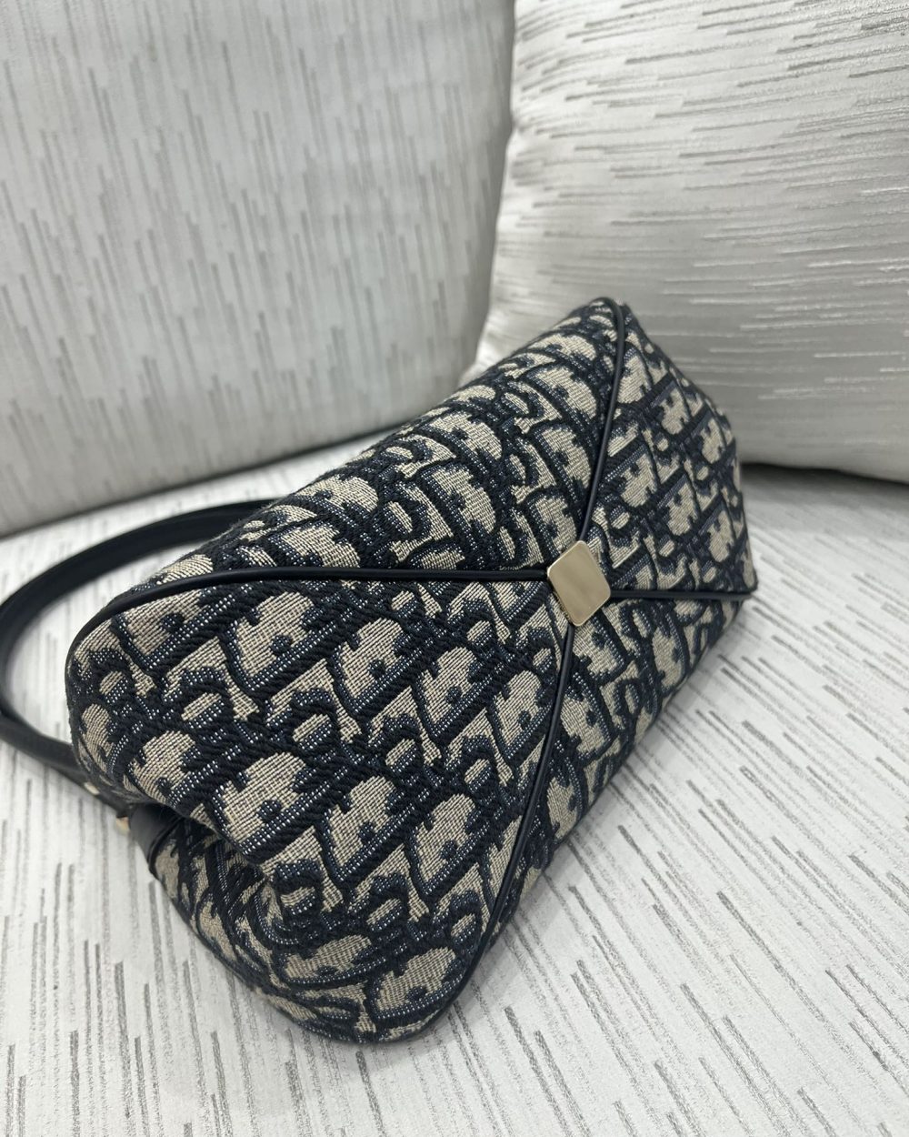 1:1 Replica Small Dior Key Bag Black For Women 8.5in/22cm M1844OTZQ_M928
