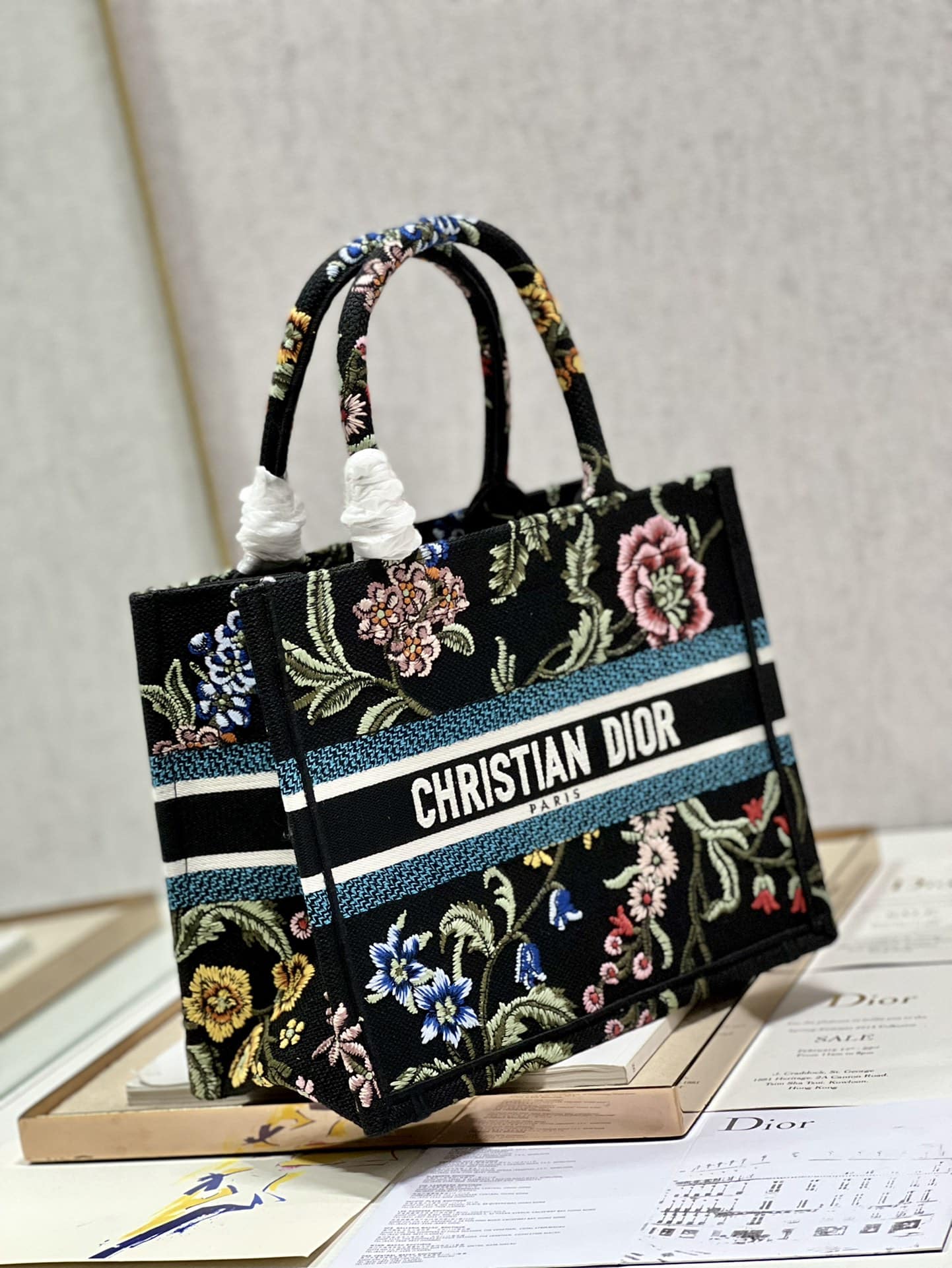 1:1 Replica Small Dior Tote Bag White/Black For Women 10.5 in/ 26.5cm - Image 14