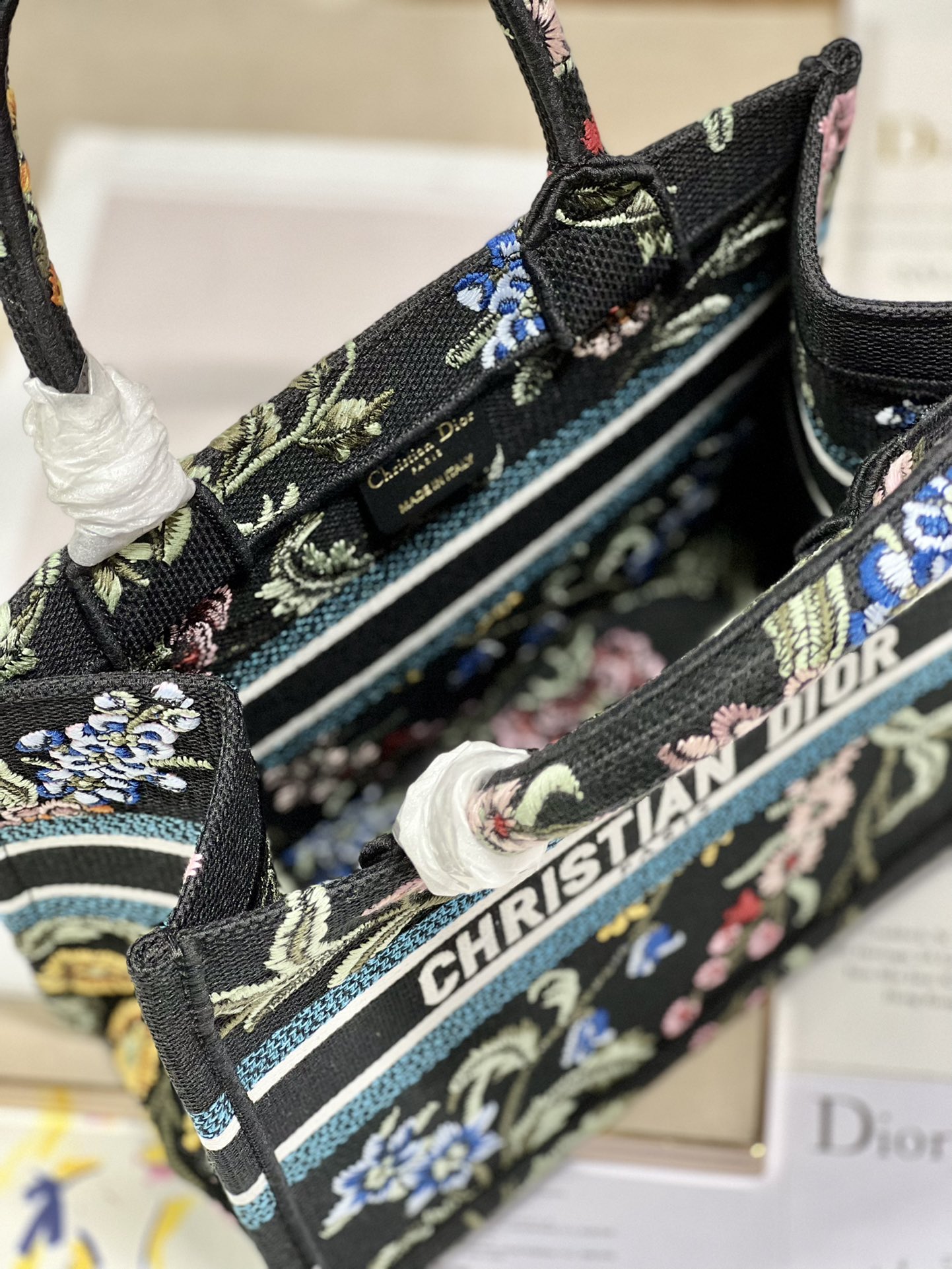 1:1 Replica Small Dior Tote Bag White/Black For Women 10.5 in/ 26.5cm - Image 13