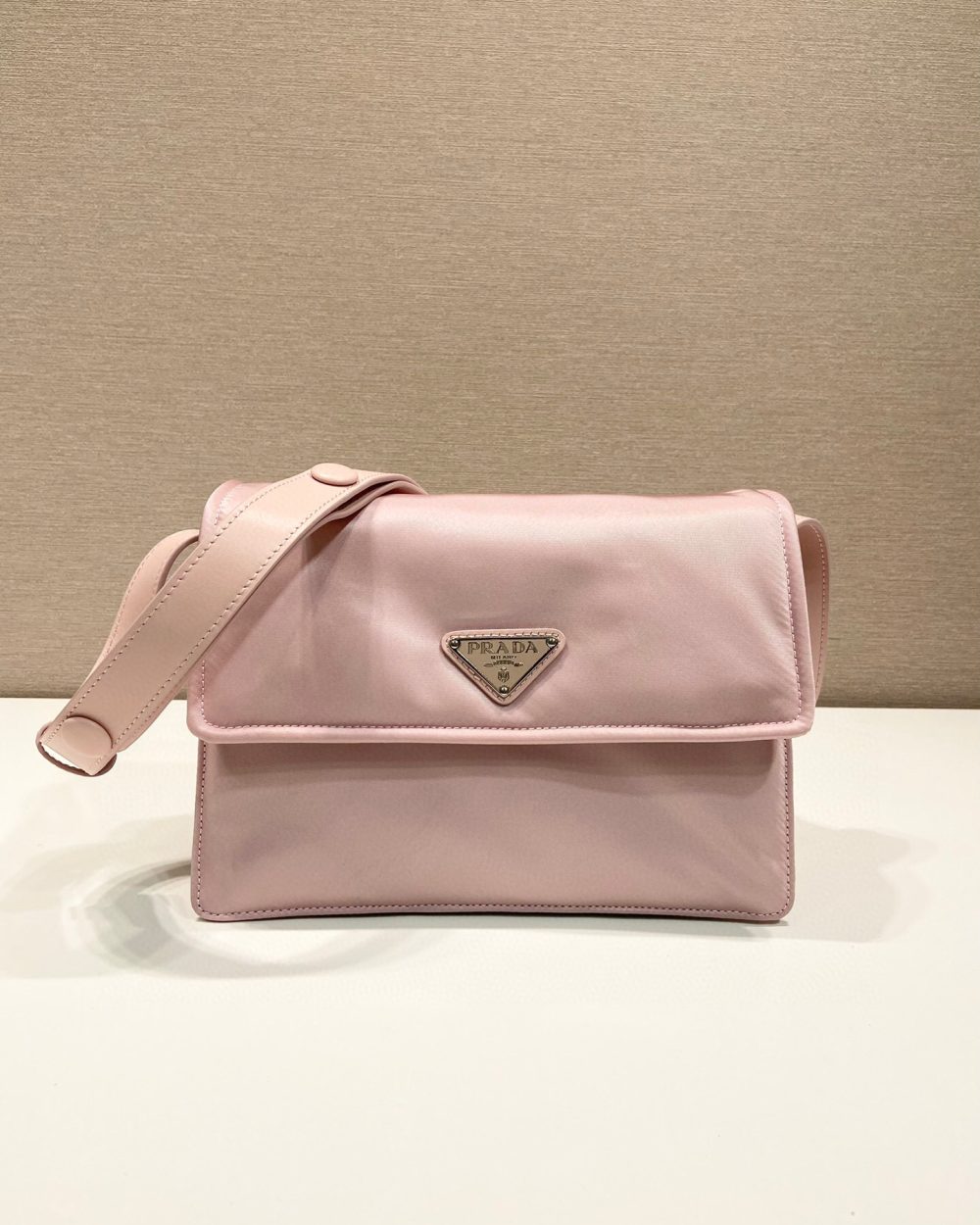 Small Padded Shoulder Bag In Beige/Pink For Women 9.1in/ 23cm 1BD313_RDLN_F0F24_V_OOO